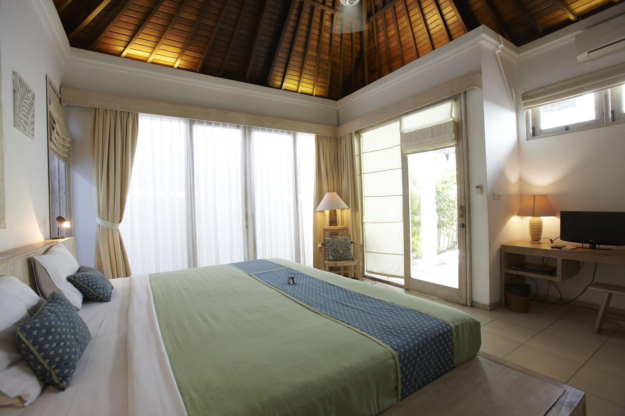 Artemis Villa Hotel Семиньяк Экстерьер фото