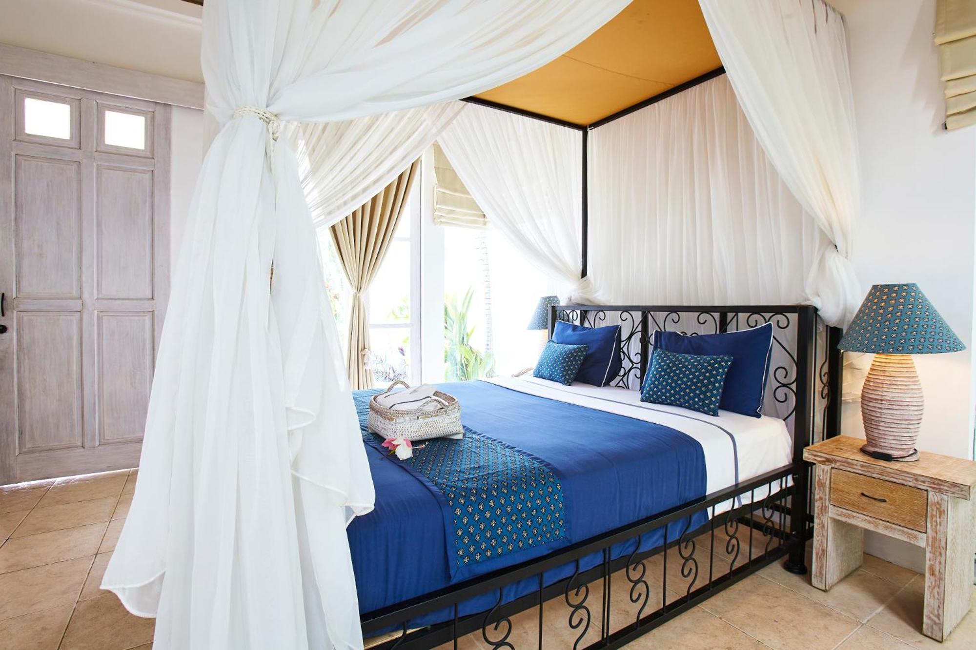 Artemis Villa Hotel Семиньяк Экстерьер фото